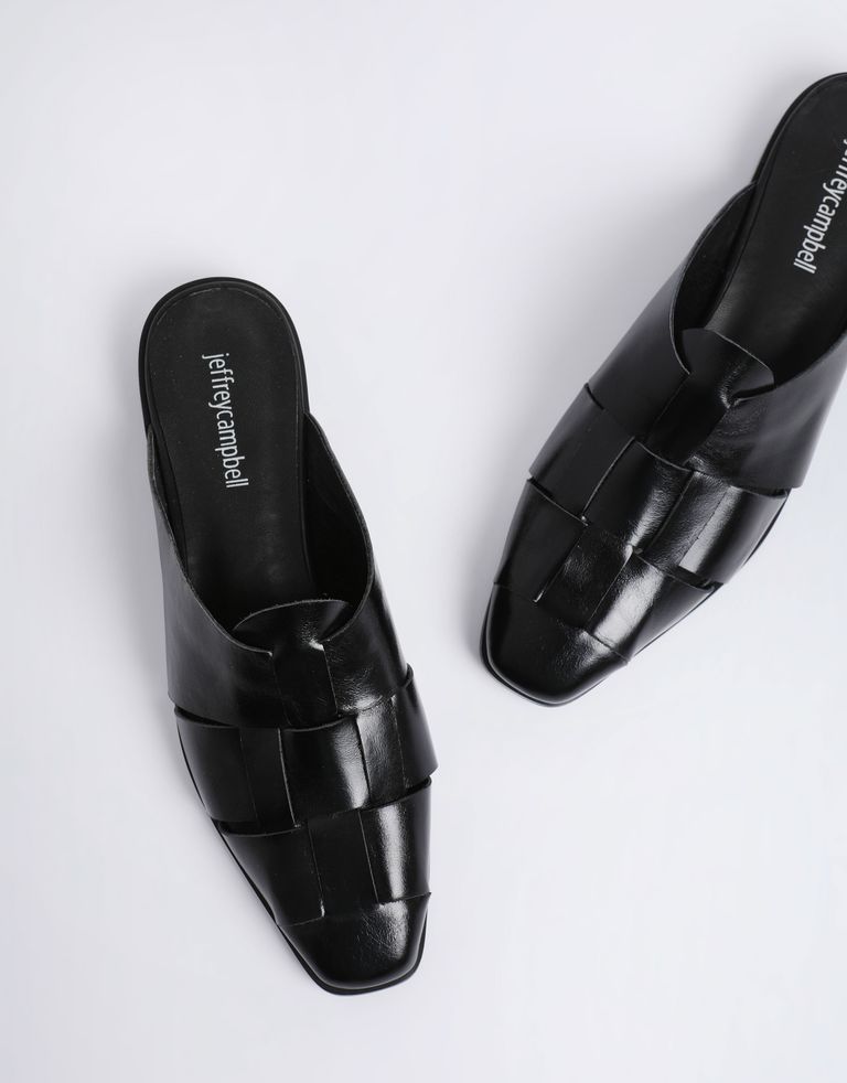 נעלי נשים - Jeffrey Campbell - כפכפי מיולז מעור  EASTIN - שחור