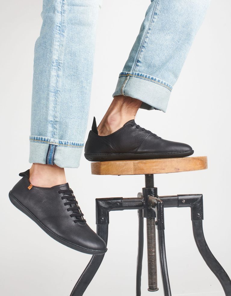 נעלי גברים - El Naturalista - נעליים עם שרוכים EL VIAJE - שחור