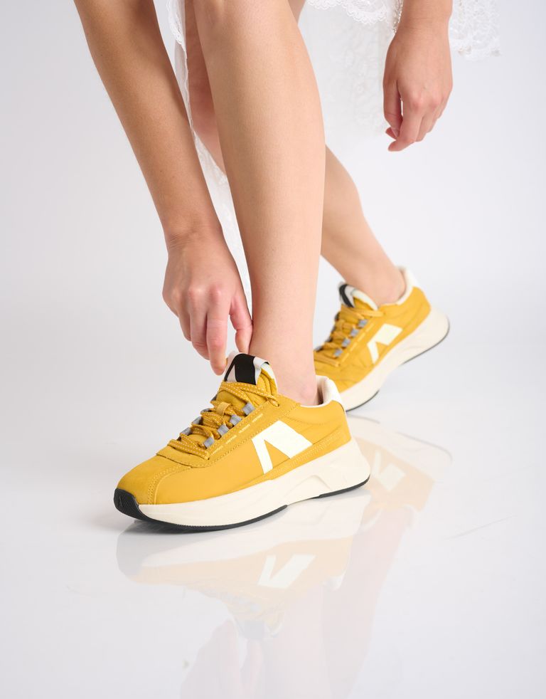 נעלי נשים - Arkk - סניקרס CITY FREE - צהוב